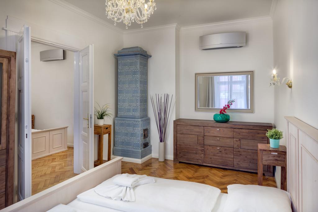 Dusni - Old Town Apartment Prag Eksteriør billede